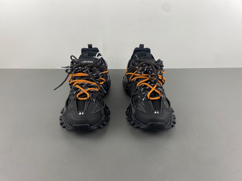 Balenciaga track 800592 WTRHK 1000