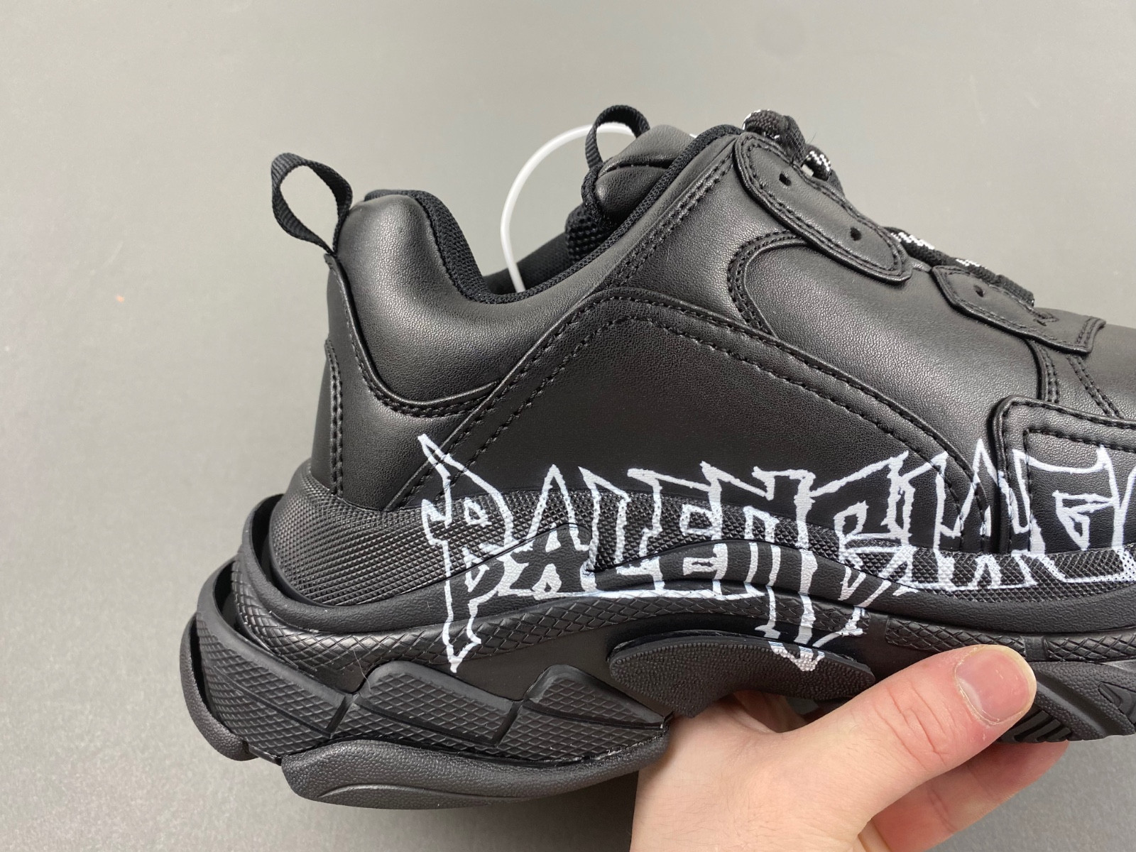 Ba*len*cia*ga triple s