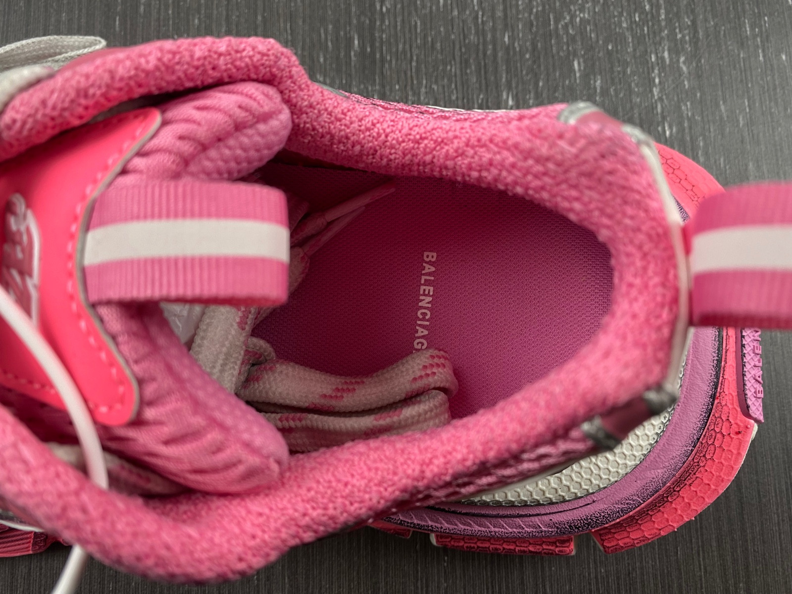 Ba*len*cia*ga 3xl 734731 w3xl2 0123