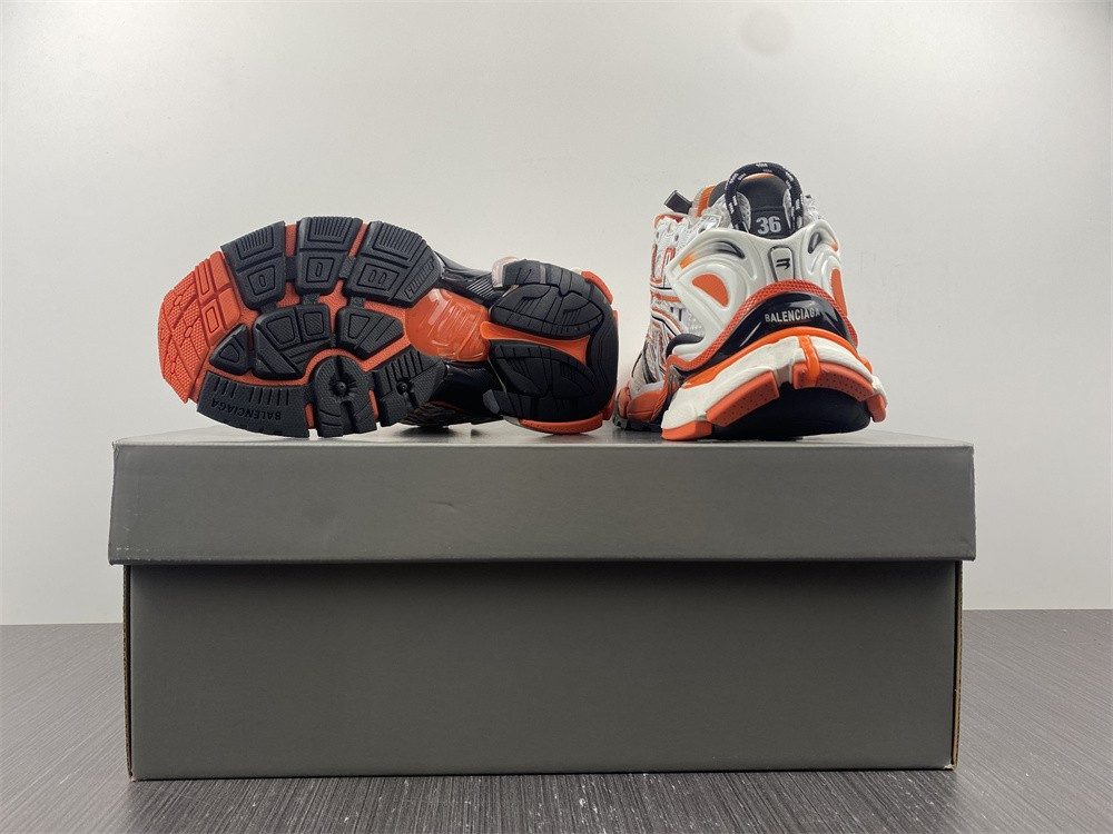 Ba*len*cia*ga runner 677402 w3rb7 9051