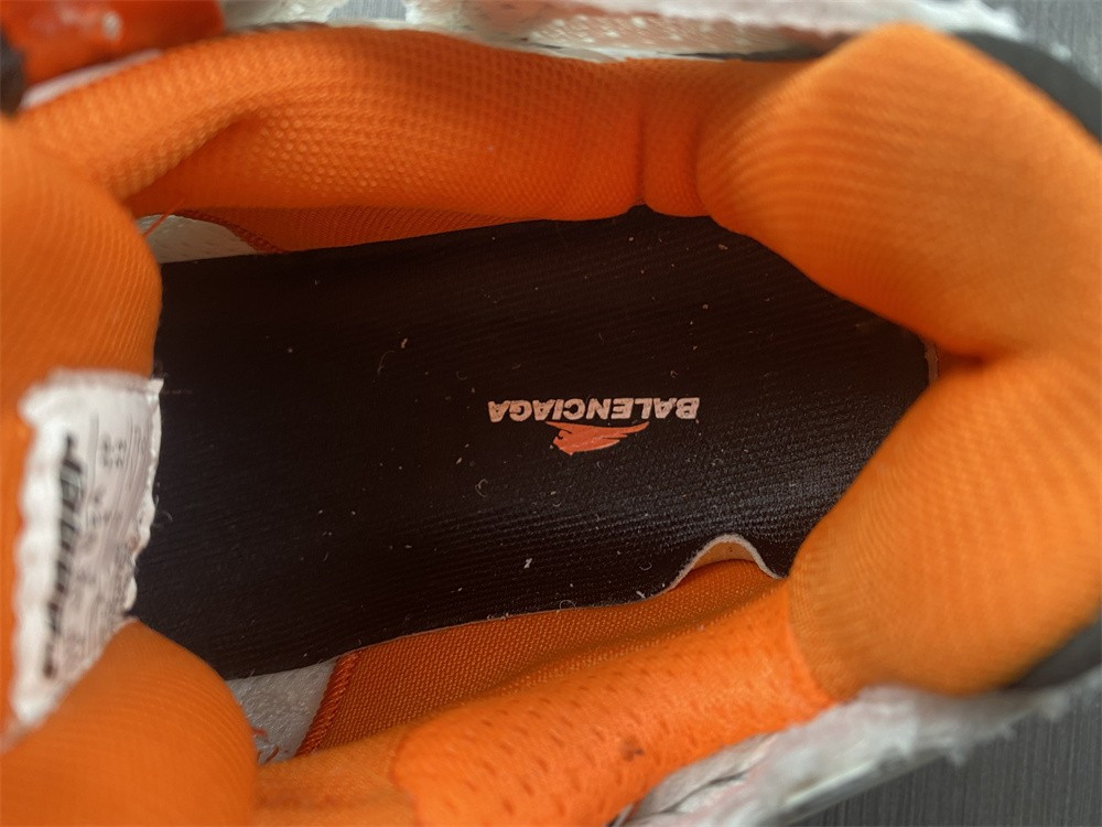 Ba*len*cia*ga runner 677402 w3rb7 9051