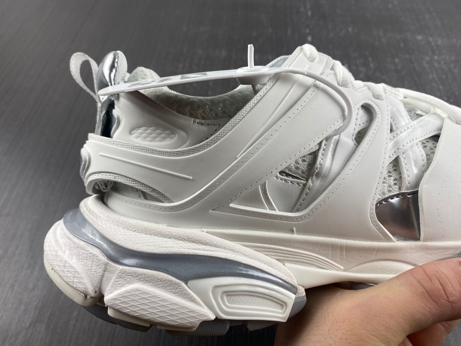 Ba*len*cia*ga track  542436 w2fsc 9081