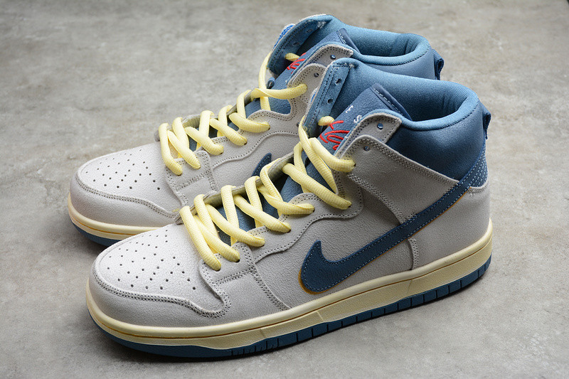 Atlas x Nike SB Dunk High CZ3334-100