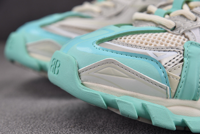 BLCG Track 2.0 568614-W3AE2-3911