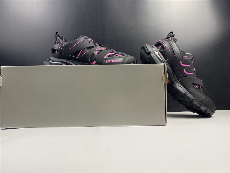 BLCG Track 3.0 542023-W1LA1-2046