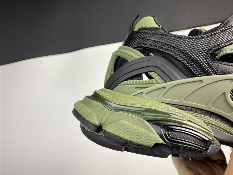 BLCG Track 2.0 568614-W3AE1-2311