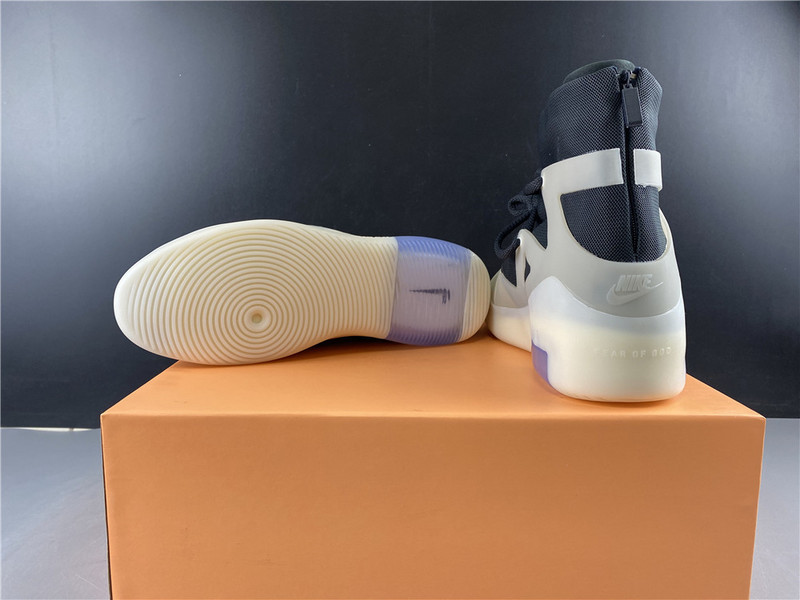 Nike Air Fear of God 1 String "The Question" AR4237-902