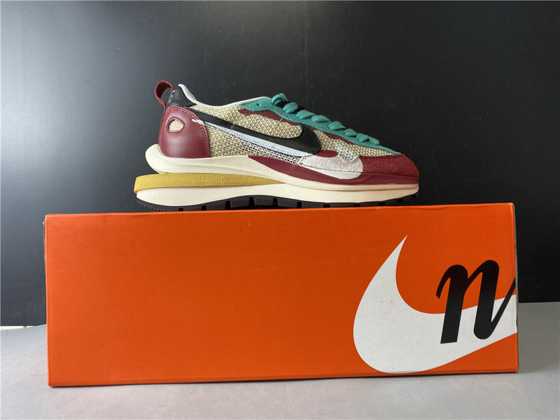 Sacai x Nike Pegasus VaporFly SP CI9928-301