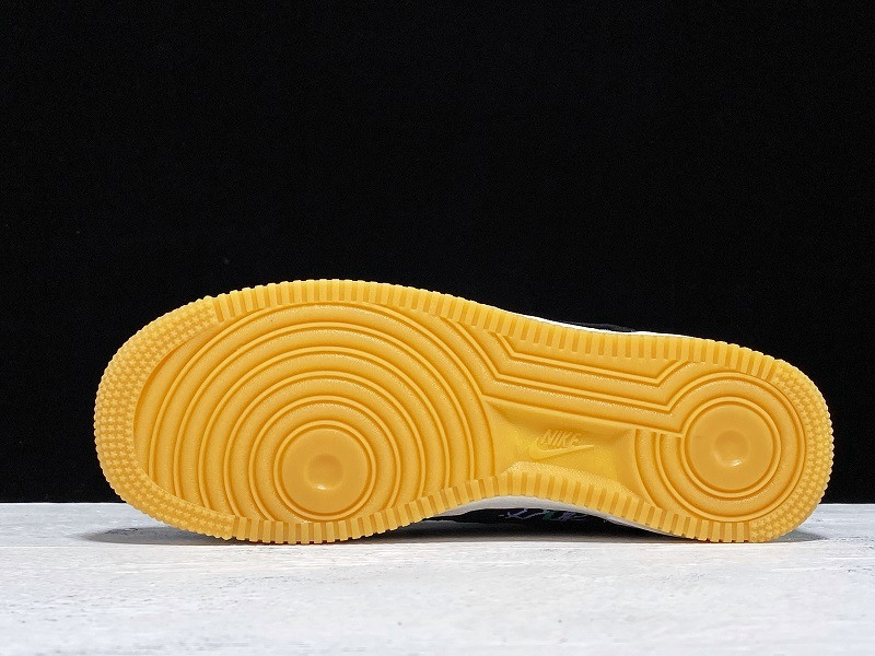 Travis Scott x Nike Air Force 1 Low CN2405-001