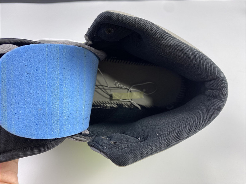 Air Jordan 1 Mid Gunsmoke Volt 554724-072