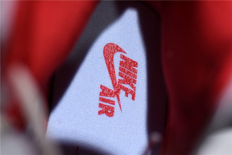 Air Jordan 1 Retro High OG "Phantom" Gym Red 555088-160