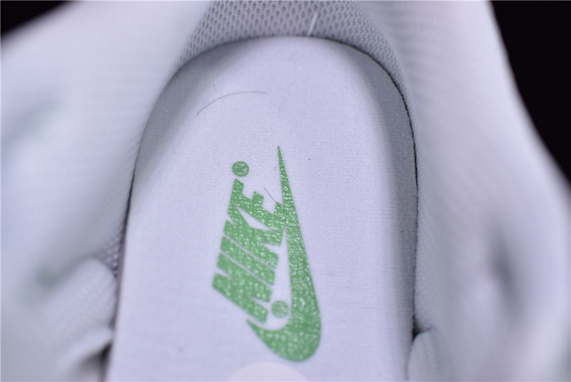 Nike SB Dunk Low Green Tender Powder CU1726-188