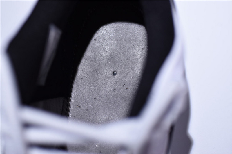 Air Jordan 11 Retro Low "Emerald" 528895-145