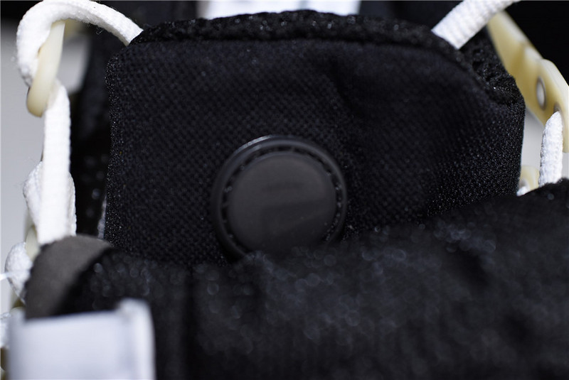 OFF WHITE x Nike Air Presto AA3830-001