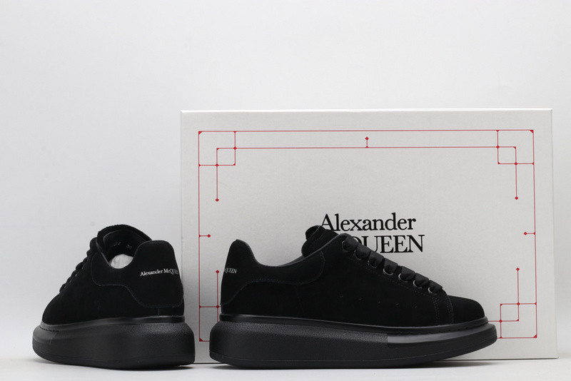 Alexander McQueen Sneakers 575412WHVIW1069