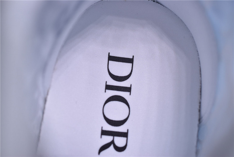 DR B23 High Top Daniel Arsham Light Blue 3SH118YUP_H561