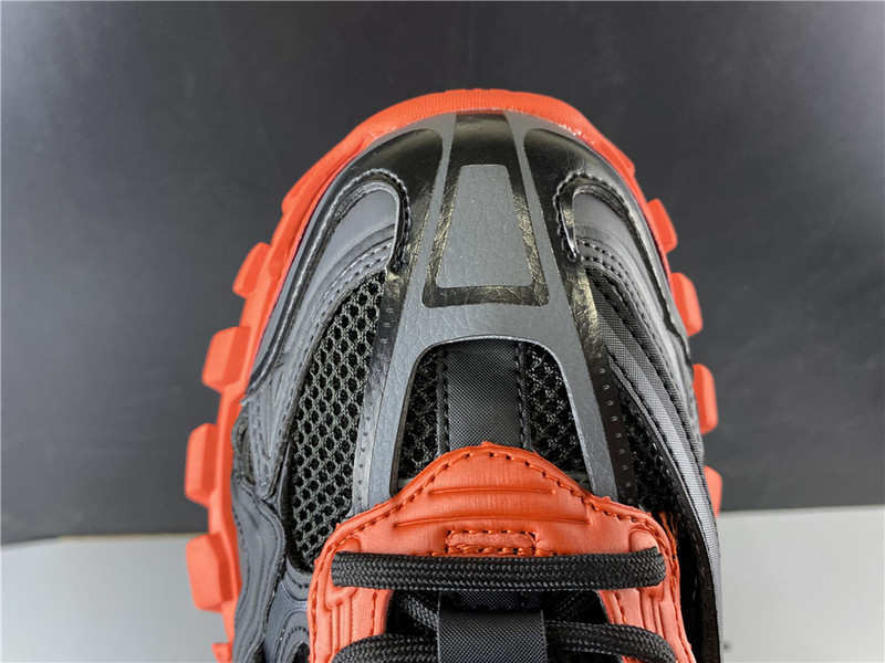 BLCG Track 2.0 570391-W2GN1-2002