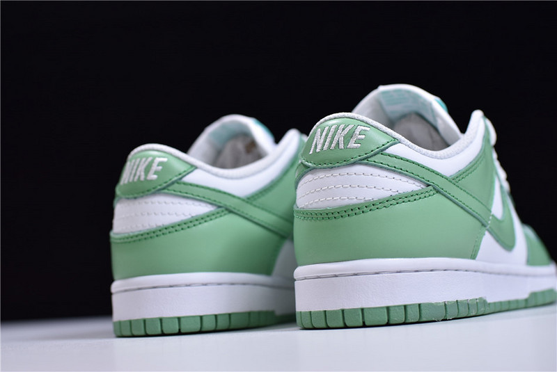 Nike SB Dunk Low Green Tender Powder CU1726-188