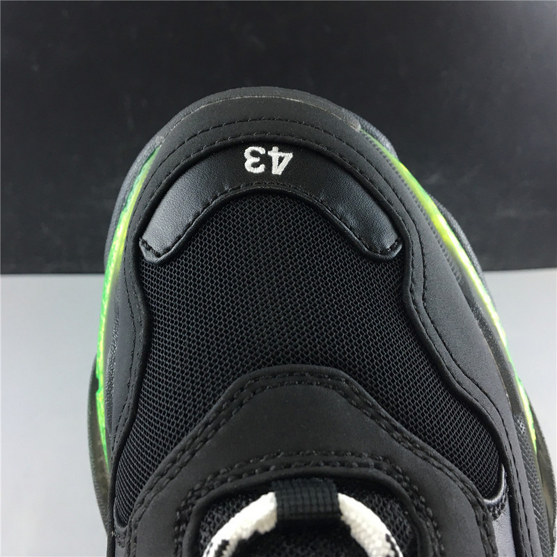 BLCG Triple S 541624-W0901-2140