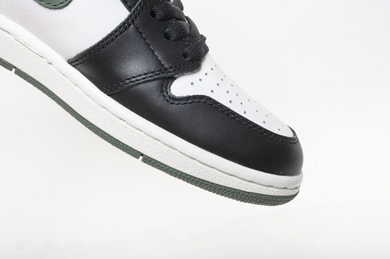 Air Jordan 1 Retro High OG “Clay Green” 555088-135