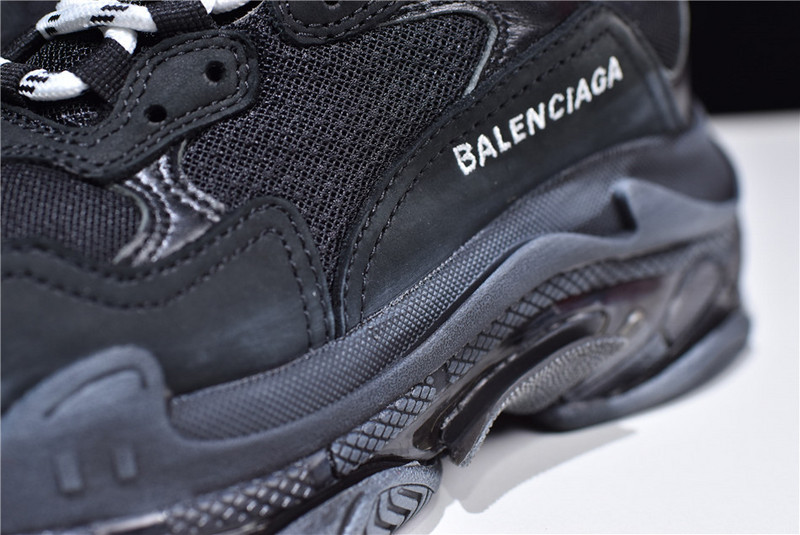 BLCG Triple S Clear Sole Black 541624 W0901 1000