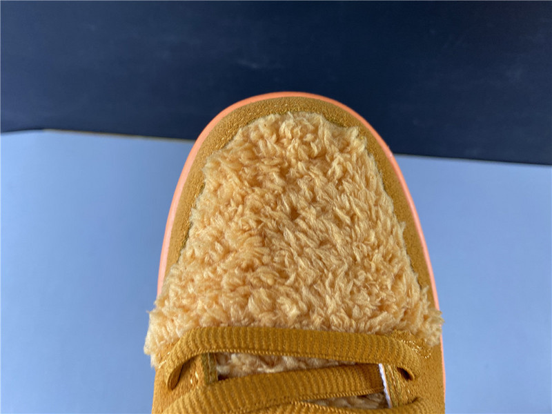 Grateful Dead x Nike SB Dunk Low 