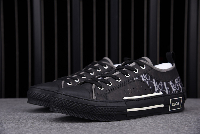 DR B23 Low Top Canvas Oblique Black 3SN249YJP_H960