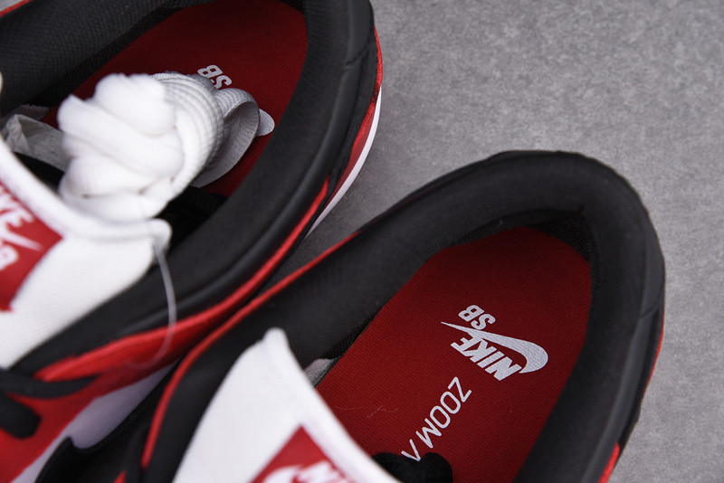 Nike SB Dunk Low "Chicago" BQ6817-600