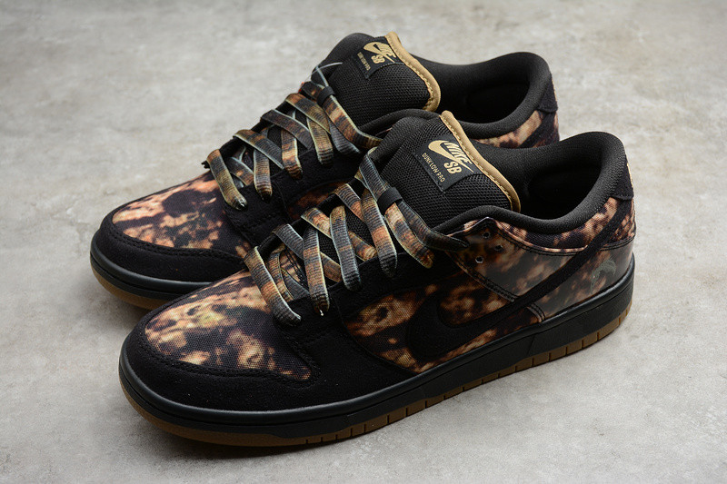 Nike SB Dunk Low Premium "Pushead 2" 536356-002