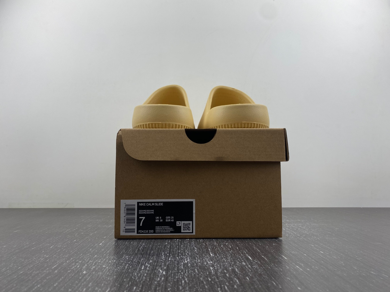 Nike Calm Slides FD4116-200