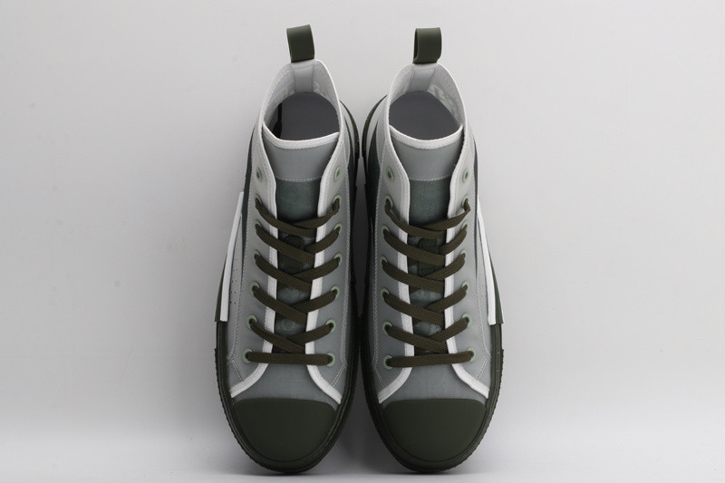 DR B23 High Top Sneaker