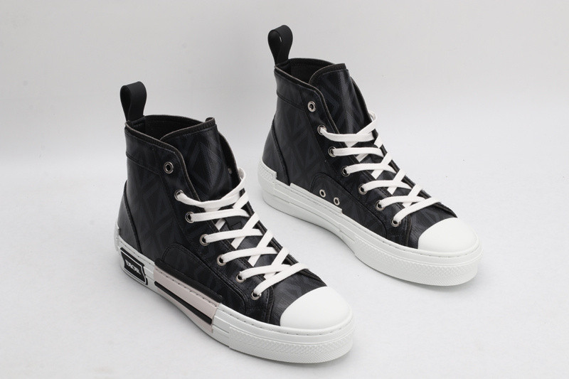 DR B23 High Top Sneaker
