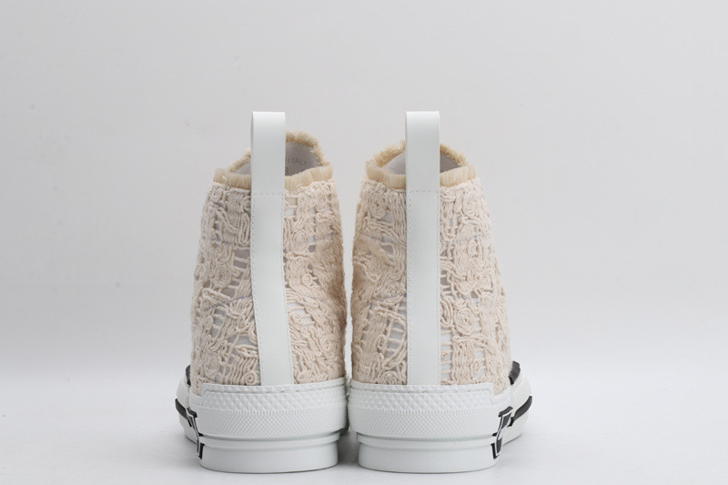 DR B23 High Top Sneaker