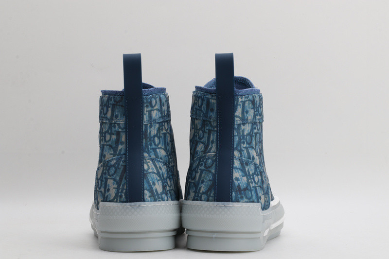 DR B23 High Top Sneaker