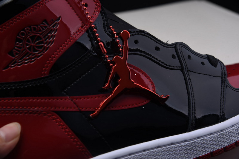 AIR JORDAN 1 HIGH OG “BRED PATENT” 555088-063