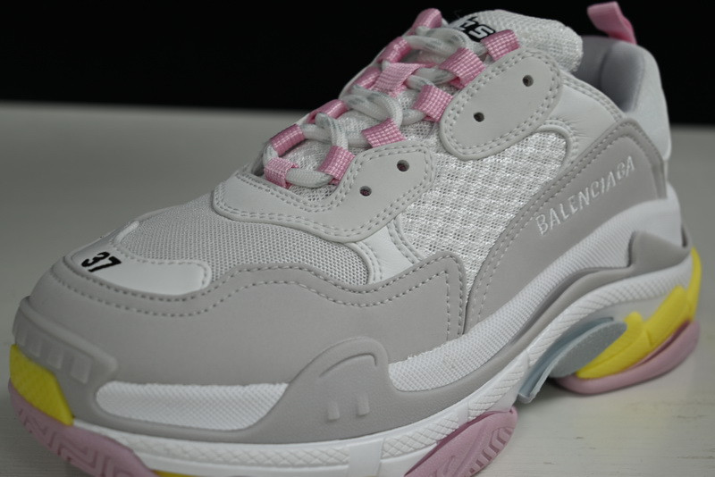 Ba*len*cia*ga triple s 54039 w2fw4 7541