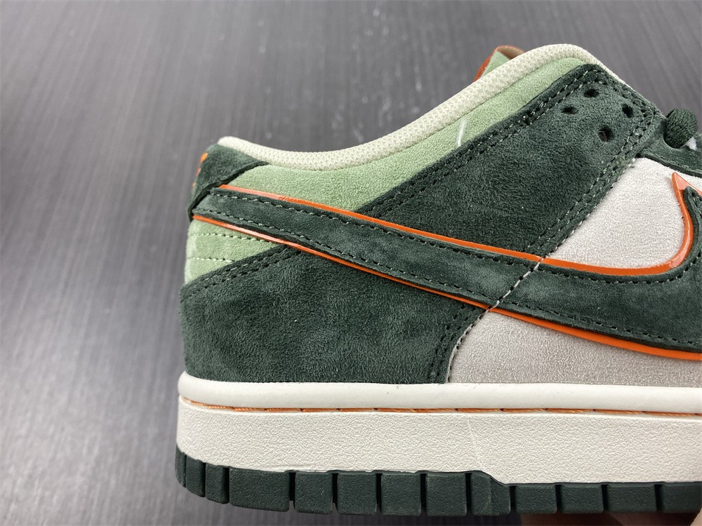 Otomo Katsuhiro x Nike SB Dunk Low Steamboy OST LF0039-007