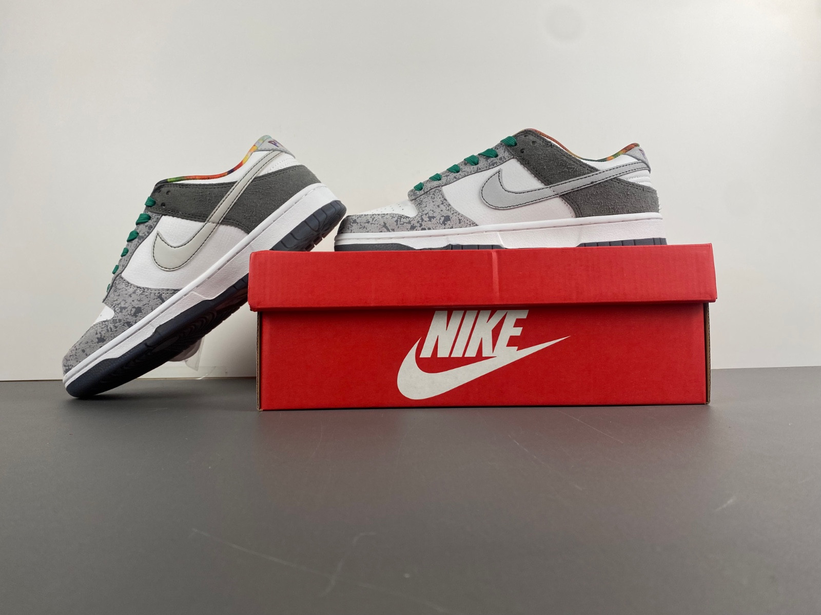 Nike Dunk Low “Philly” HF4840-068