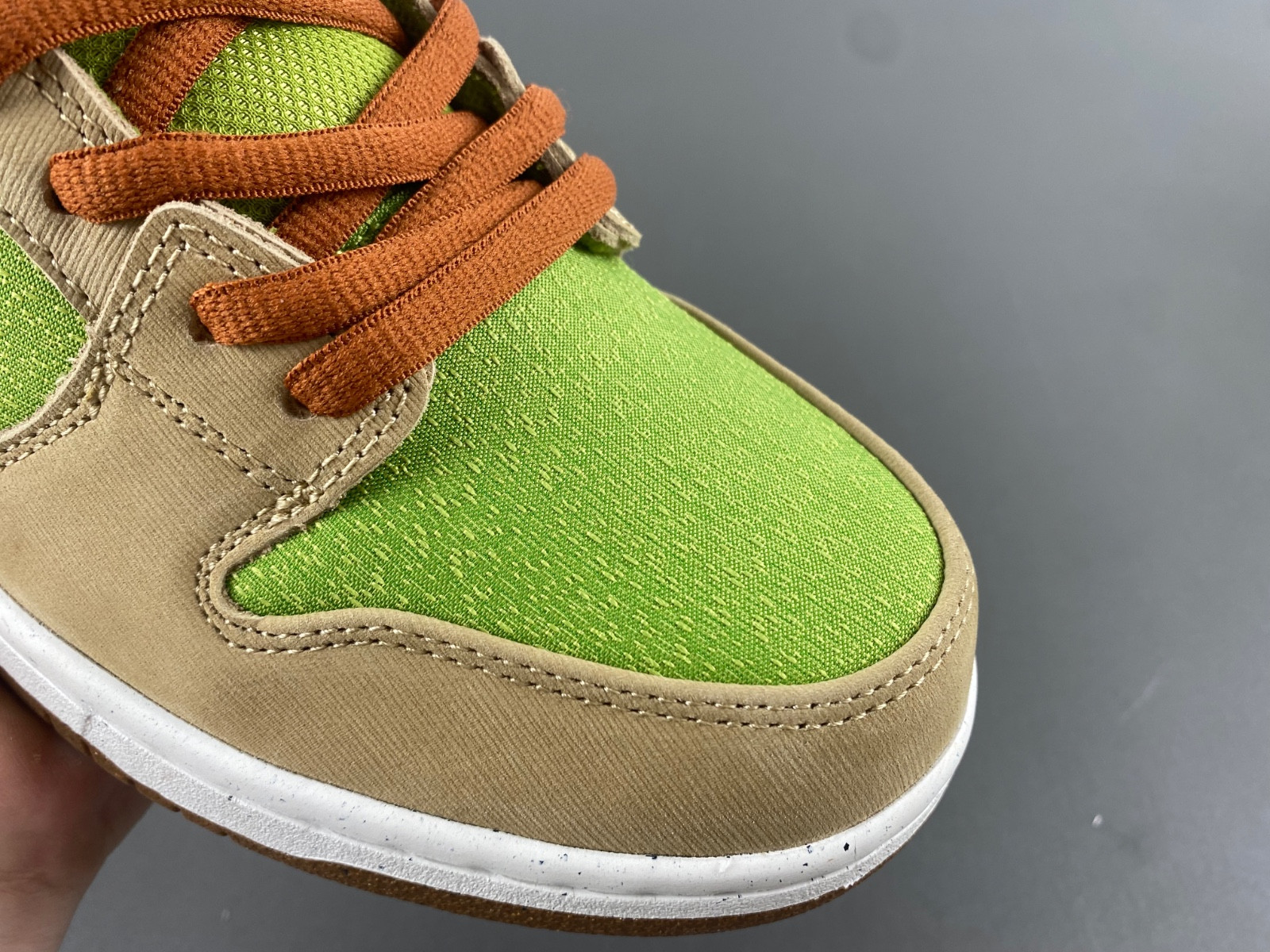 Nike SB Dunk Low “Escargot” FQ7585-200