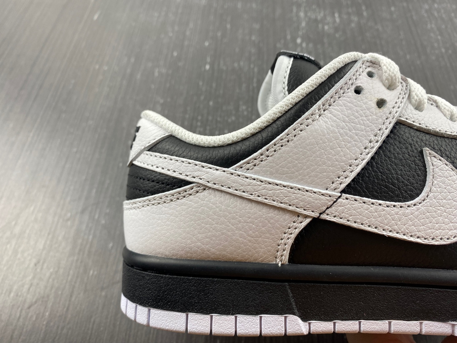 Nike Dunk Low “Reverse Panda” FD9064-011