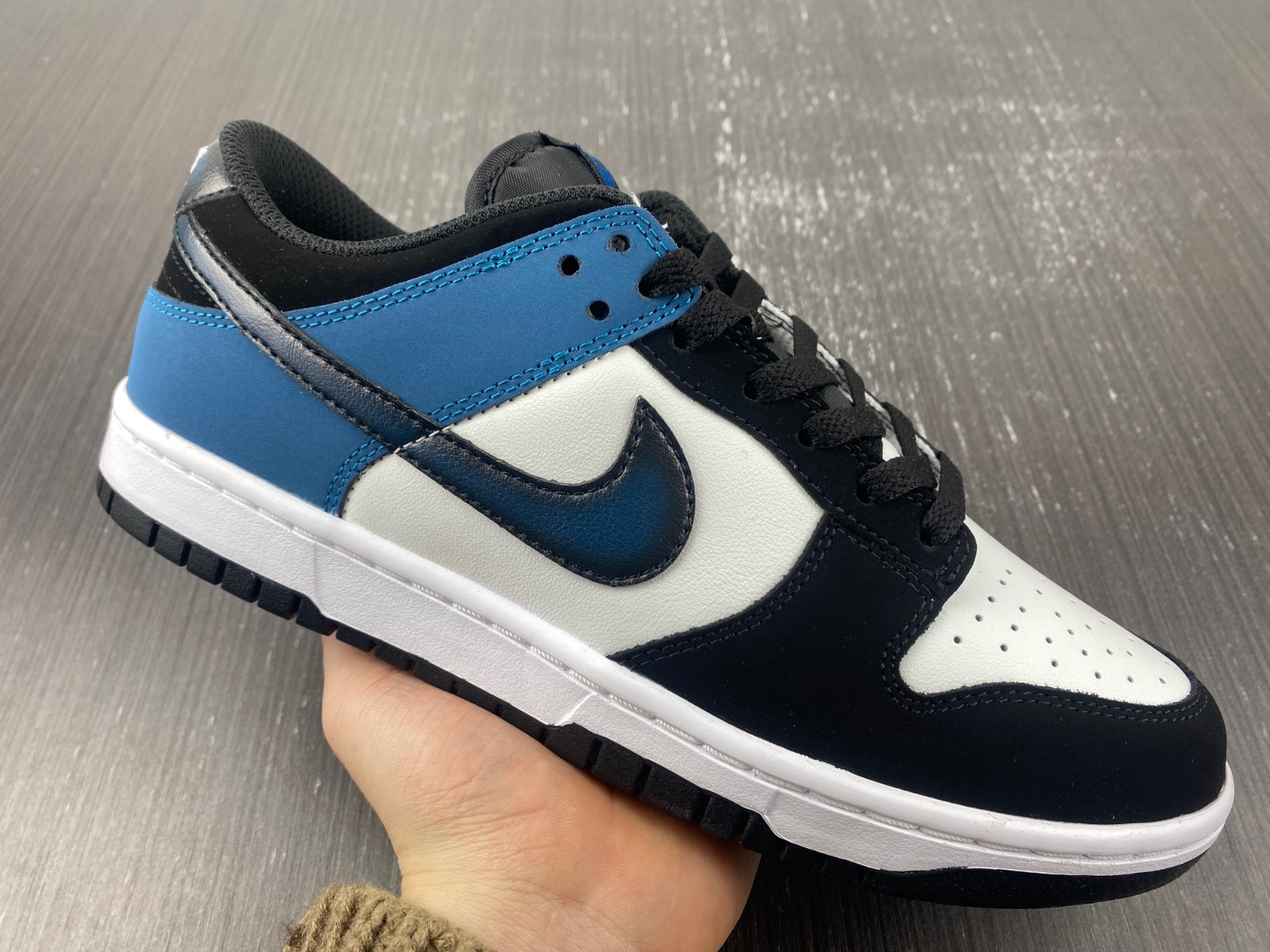 Nike Dunk Low “Industrial Blue FD6923-100