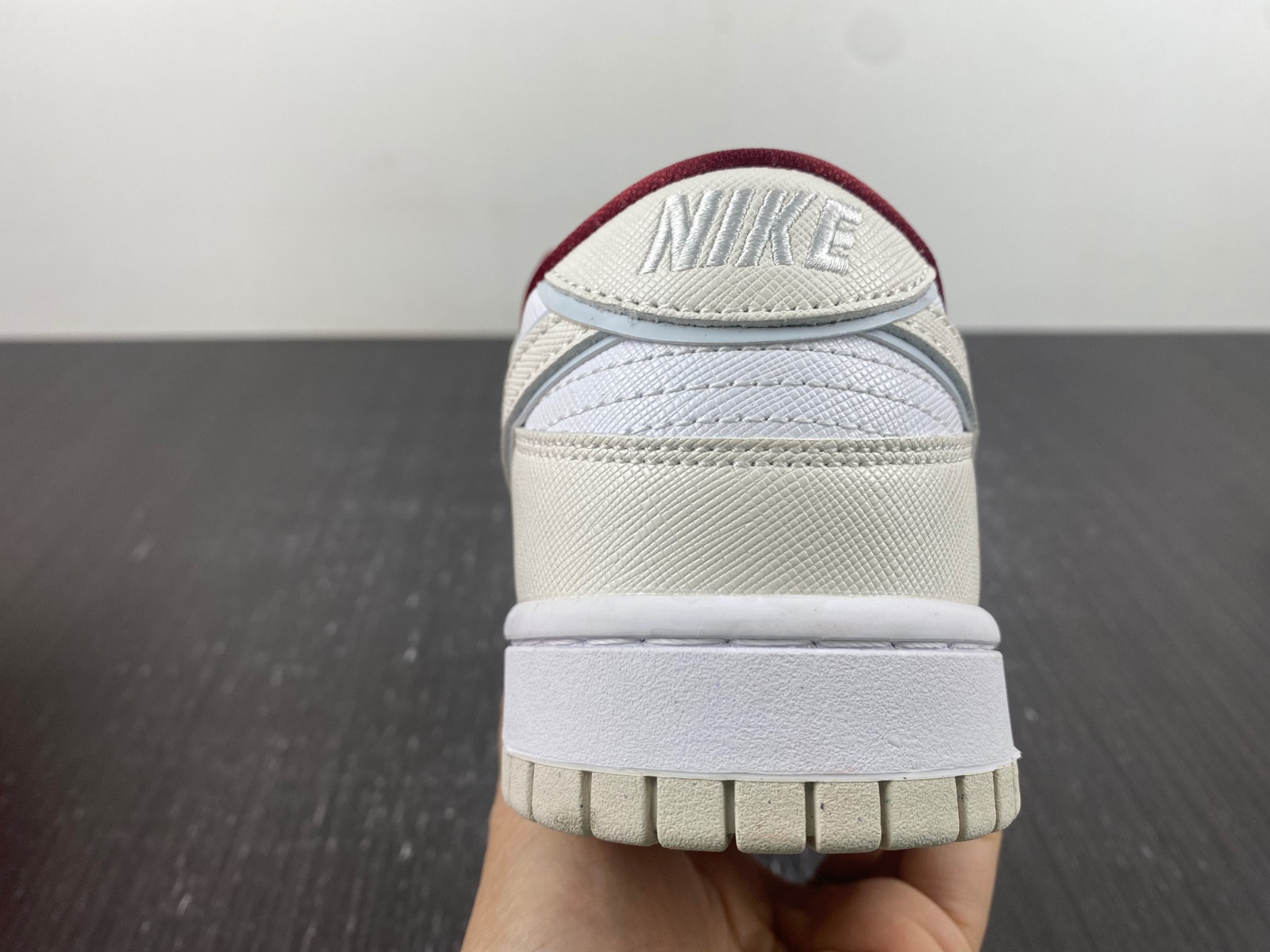 Nike Dunk Low WMNS “Just Do It” DV1160-100