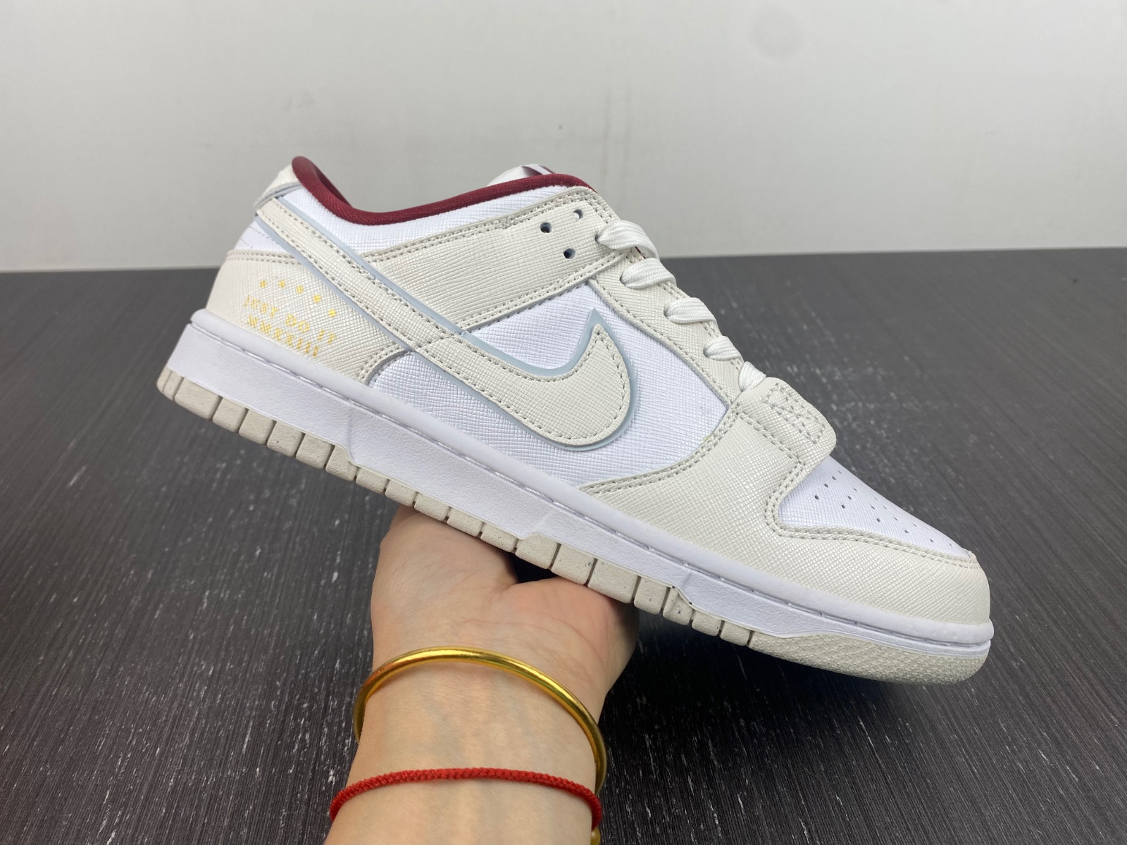 Nike Dunk Low WMNS “Just Do It” DV1160-100