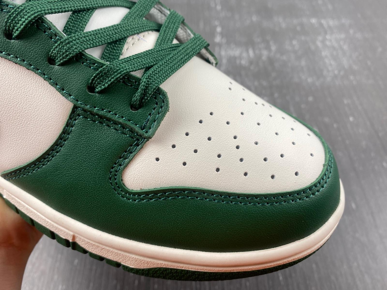 Nike Dunk Low “Gorge Green” DD1503-300