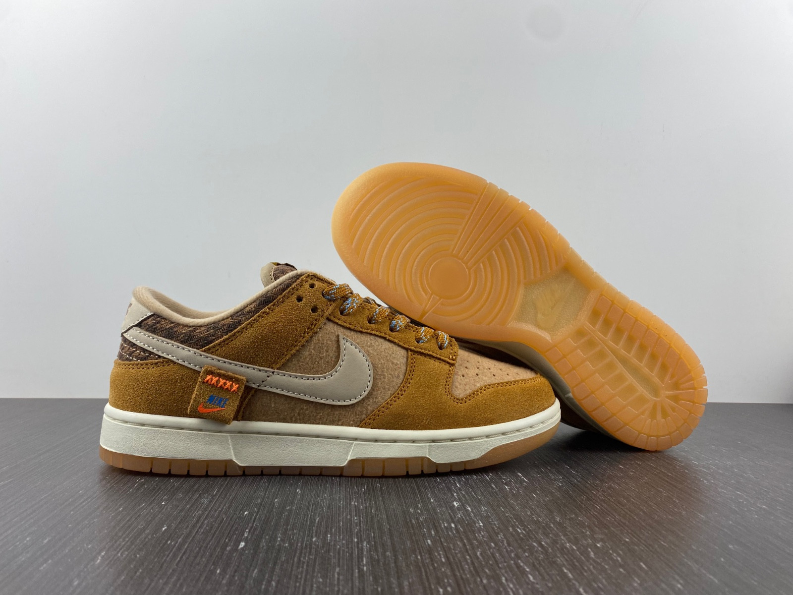 Nike Dunk Low “Teddy Bear” DZ5350-288