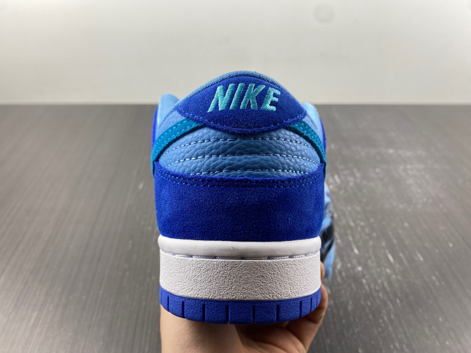 Nike SB Dunk Low pro Blue Raspberry DM0807-400