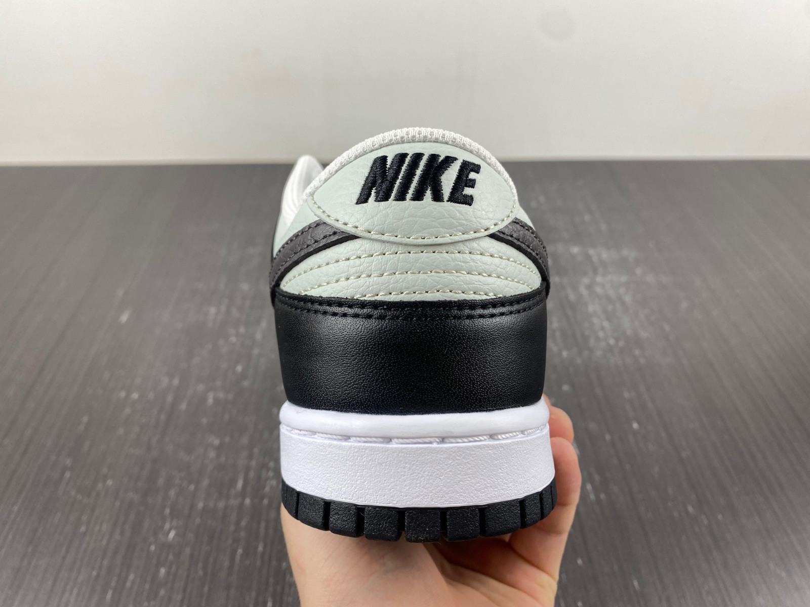 Nike Dunk Low FN7808-001