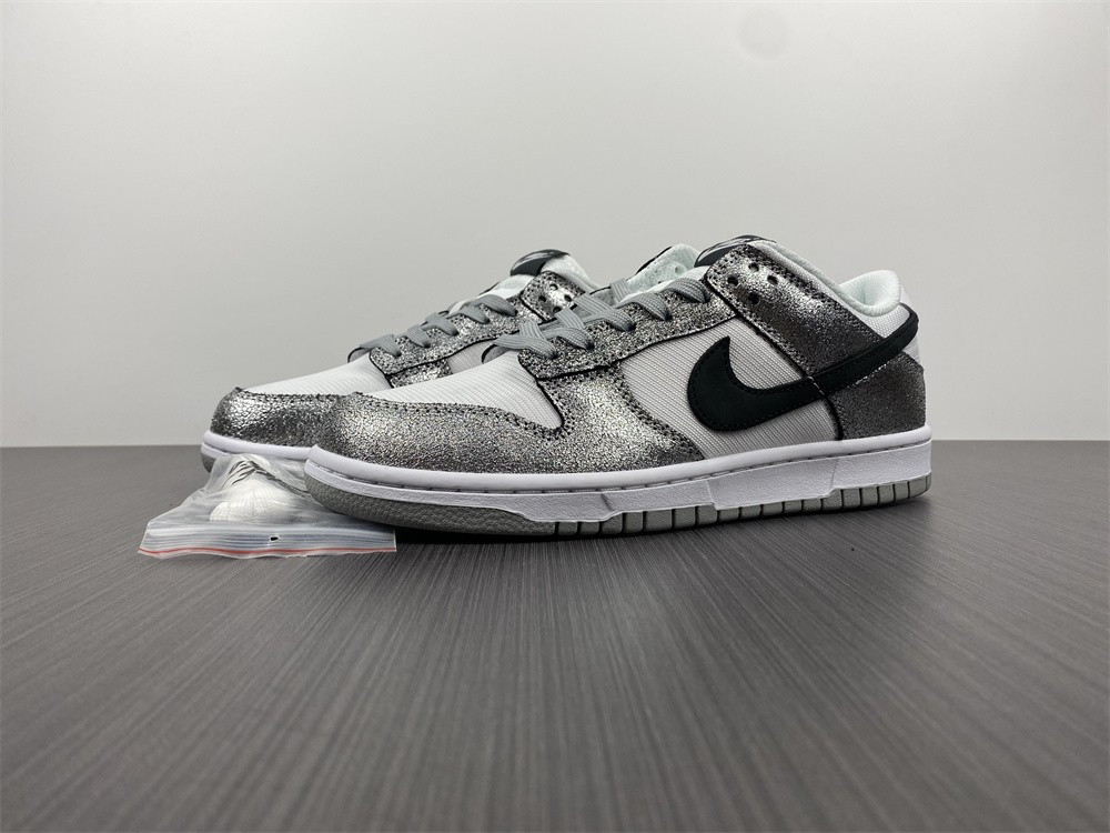 Nike Dunk Low “Shimmer” DO5882-001