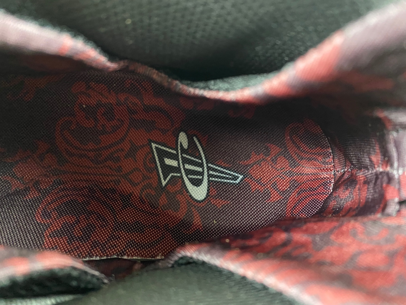 Nike Air Foamposite FQ9050-400