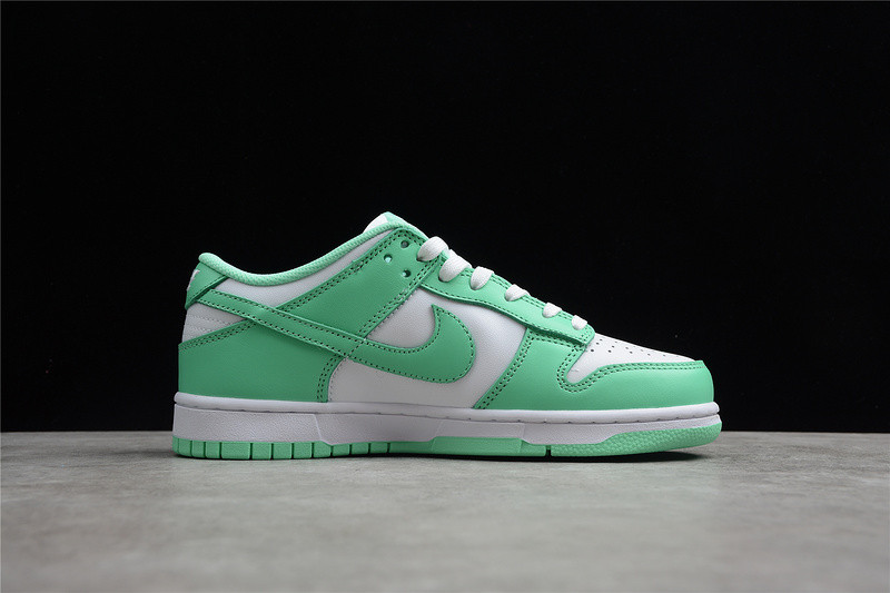 Nike Dunk Low Green Glow DD1503-105